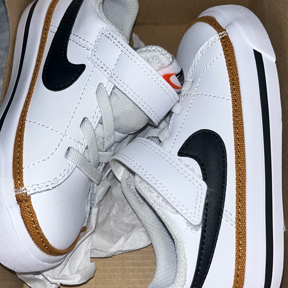 COPY - Nike court LEGACY